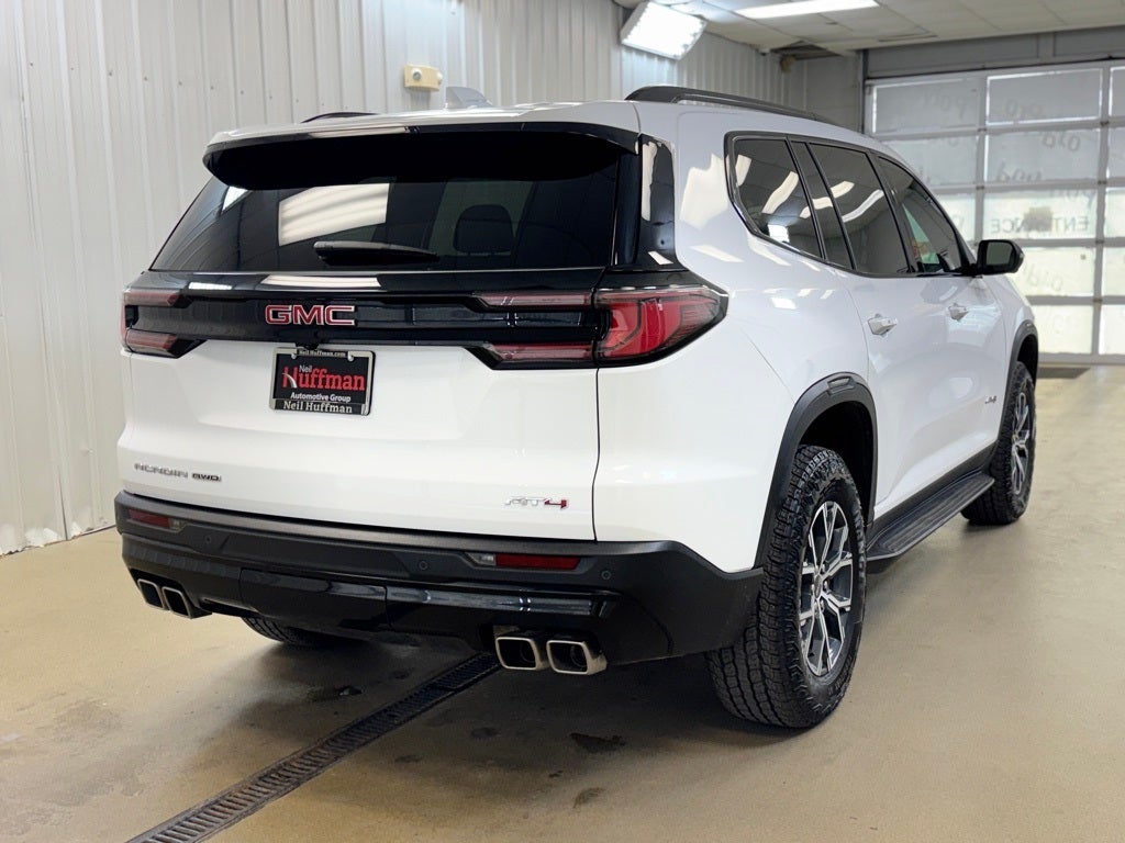 2025 GMC Acadia AT4