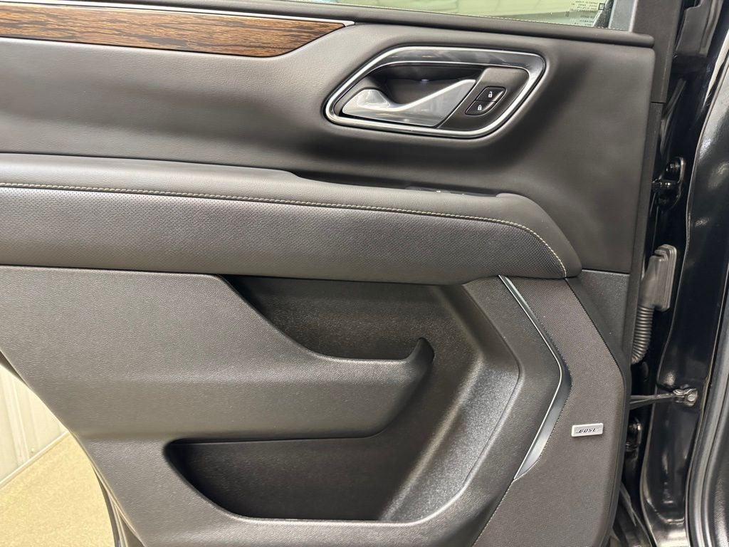 2024 Chevrolet Tahoe Premier Premium Package/Rear Seat Media