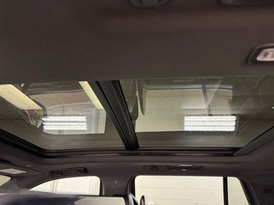 2024 Chevrolet Tahoe Premier Premium Package/Rear Seat Media