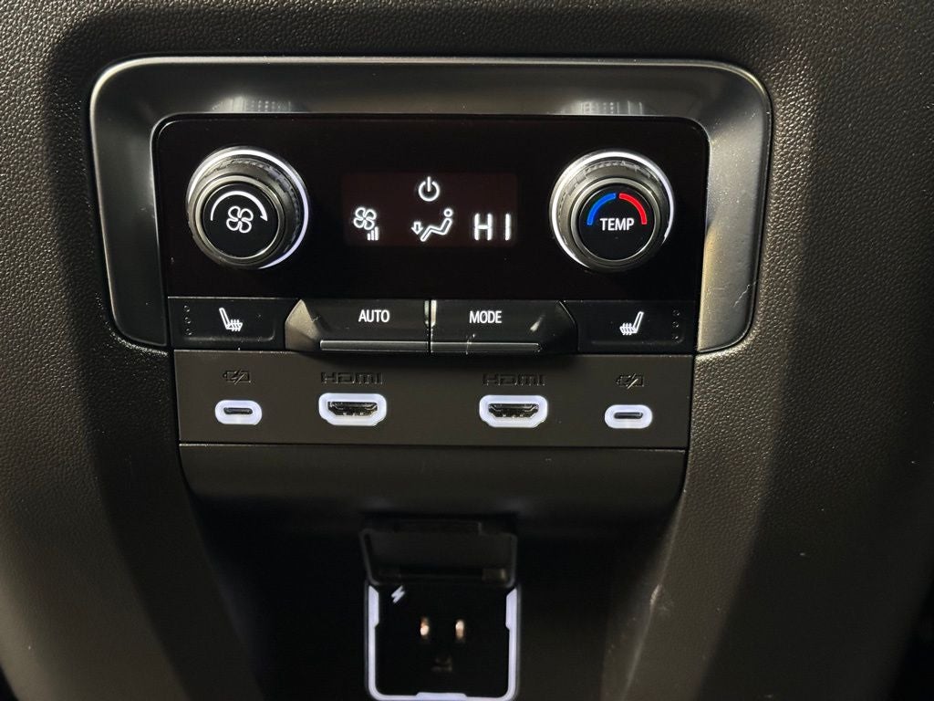 2024 Chevrolet Tahoe Premier Premium Package/Rear Seat Media