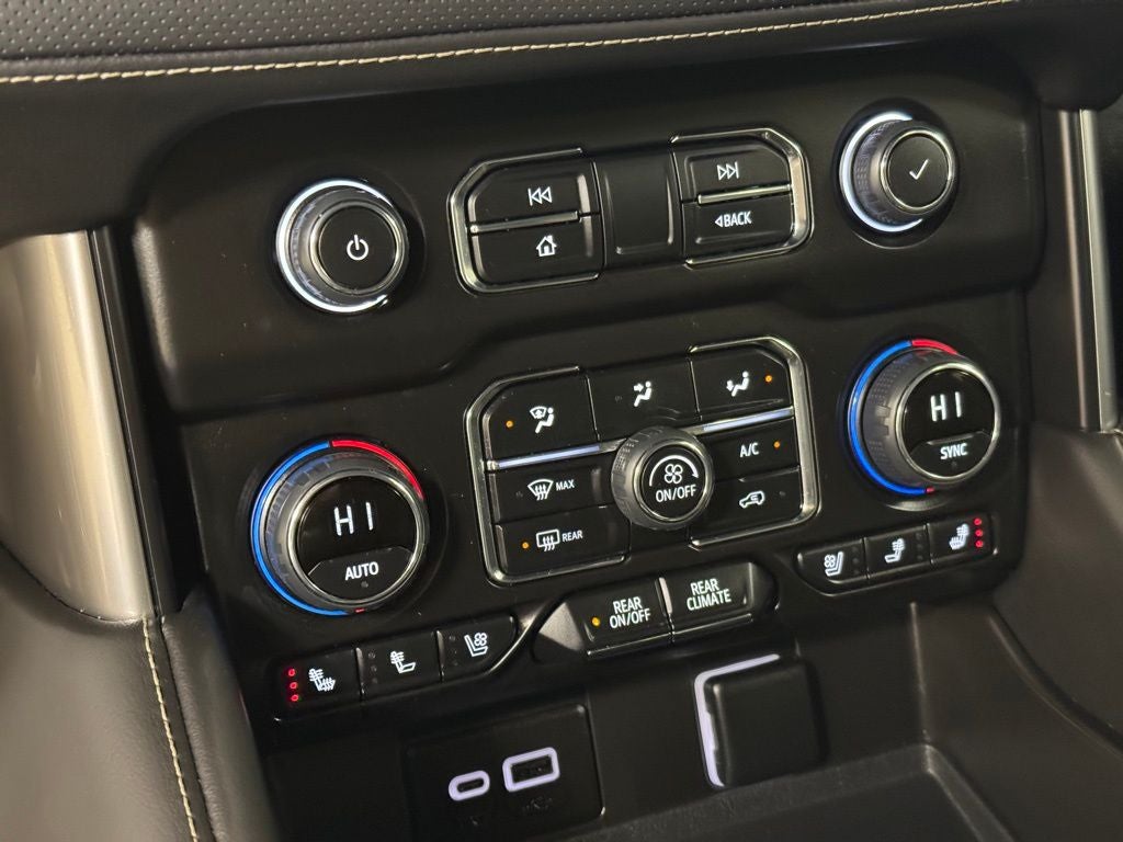 2024 Chevrolet Tahoe Premier Premium Package/Rear Seat Media