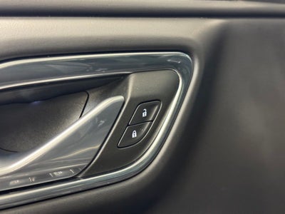 2024 Chevrolet Tahoe Premier Premium Package/Rear Seat Media