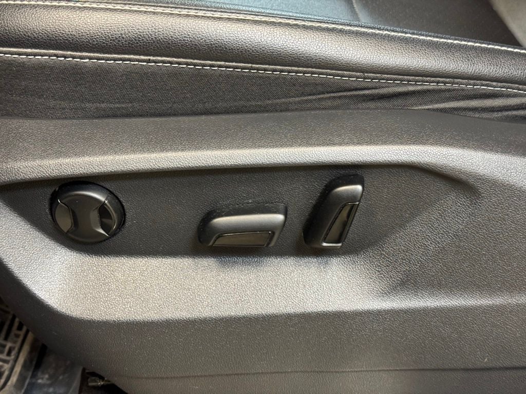 2021 Volkswagen Atlas 3.6L V6 SE w/Technology R-Line