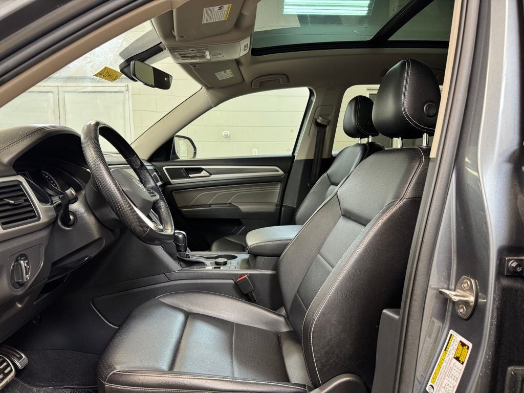 2021 Volkswagen Atlas 3.6L V6 SE w/Technology R-Line