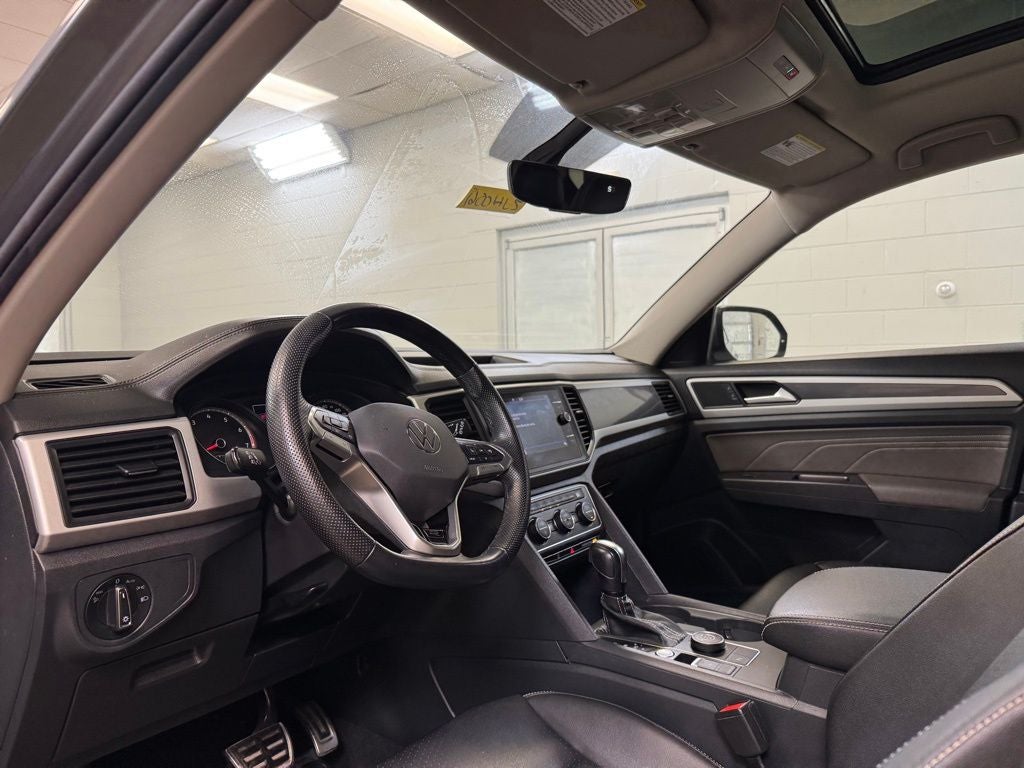 2021 Volkswagen Atlas 3.6L V6 SE w/Technology R-Line