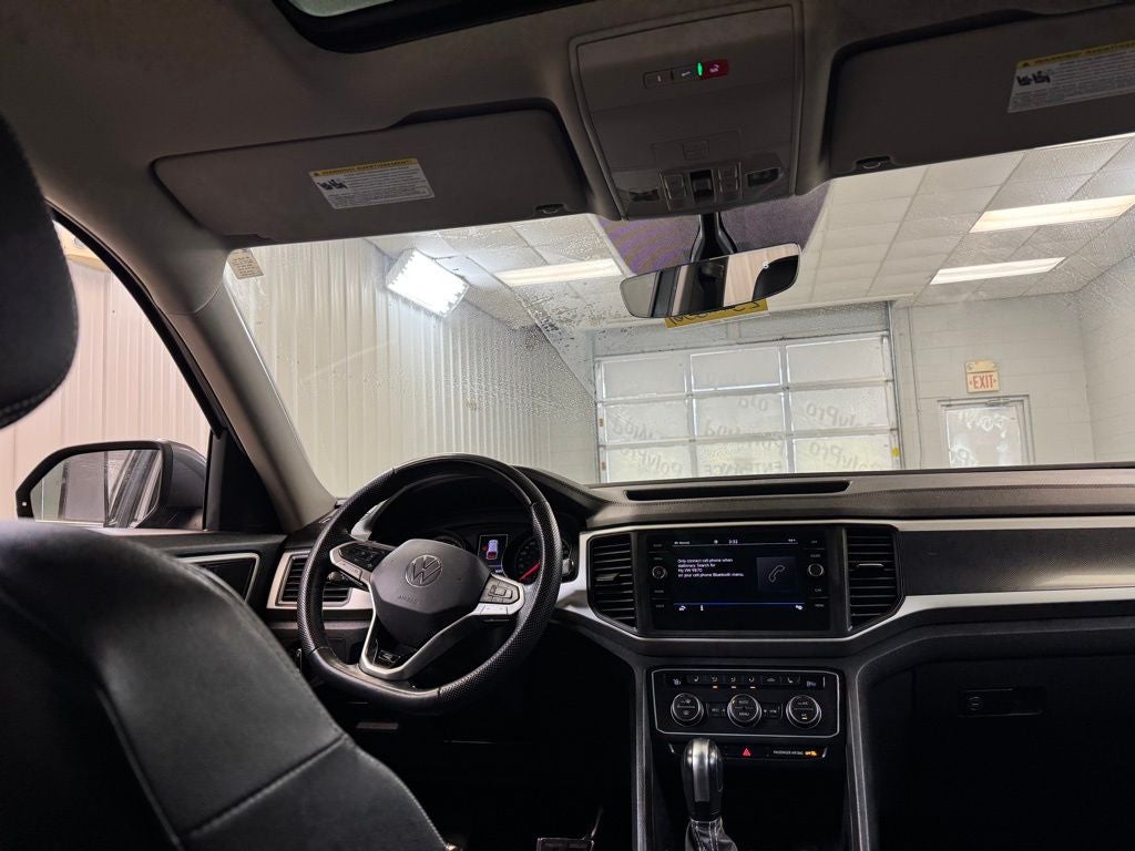 2021 Volkswagen Atlas 3.6L V6 SE w/Technology R-Line