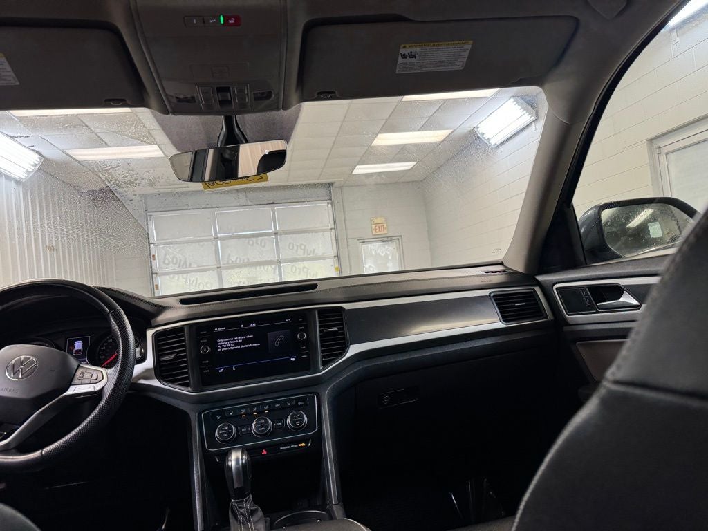 2021 Volkswagen Atlas 3.6L V6 SE w/Technology R-Line
