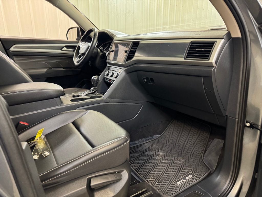 2021 Volkswagen Atlas 3.6L V6 SE w/Technology R-Line