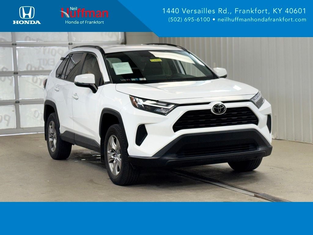 2023 Toyota RAV4 XLE