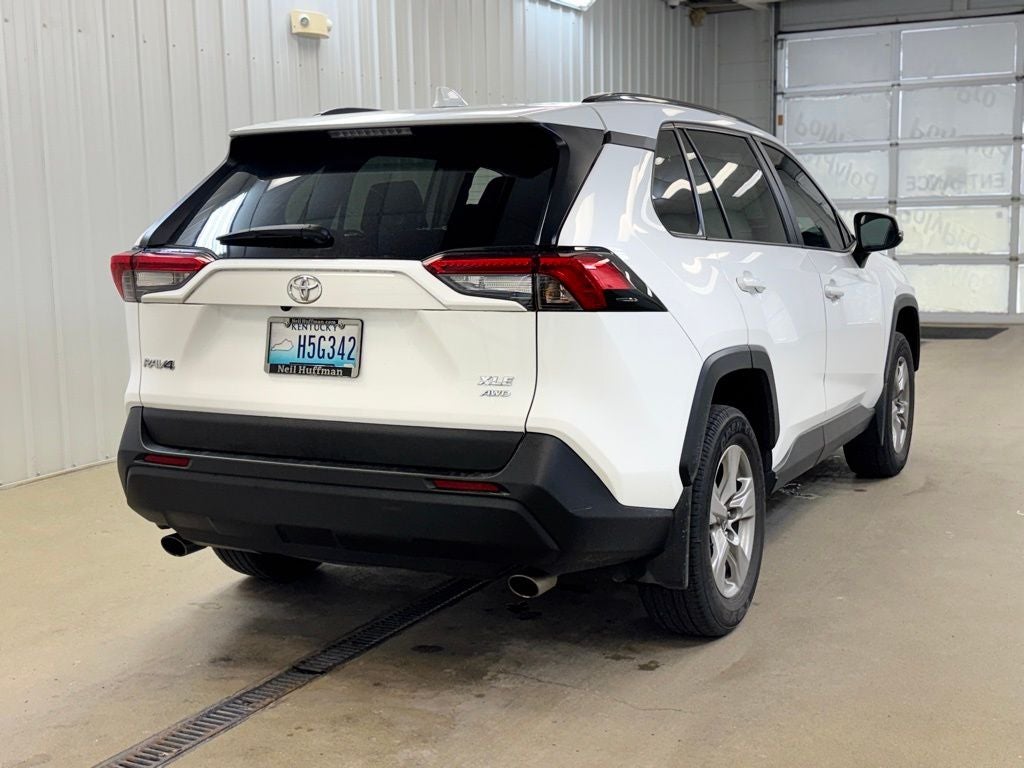2023 Toyota RAV4 XLE