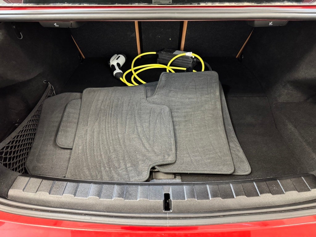 2023 BMW 3 Series 330e iPerformance