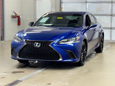 2022 Lexus ES 300h