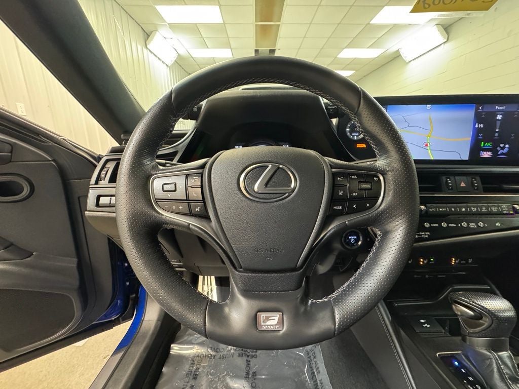 2022 Lexus ES 300h