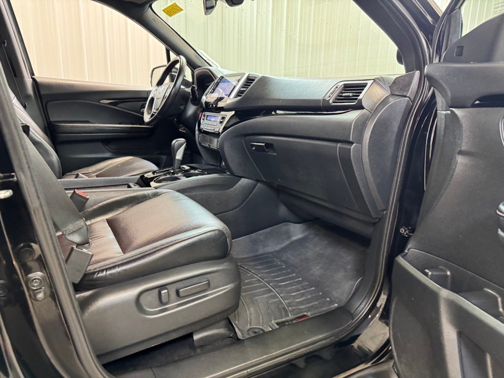2017 Honda Ridgeline Black Edition