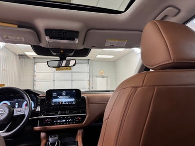 2025 Nissan Pathfinder Platinum