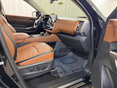 2025 Nissan Pathfinder Platinum