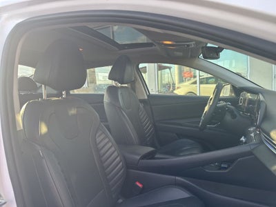 2022 Hyundai Elantra Limited