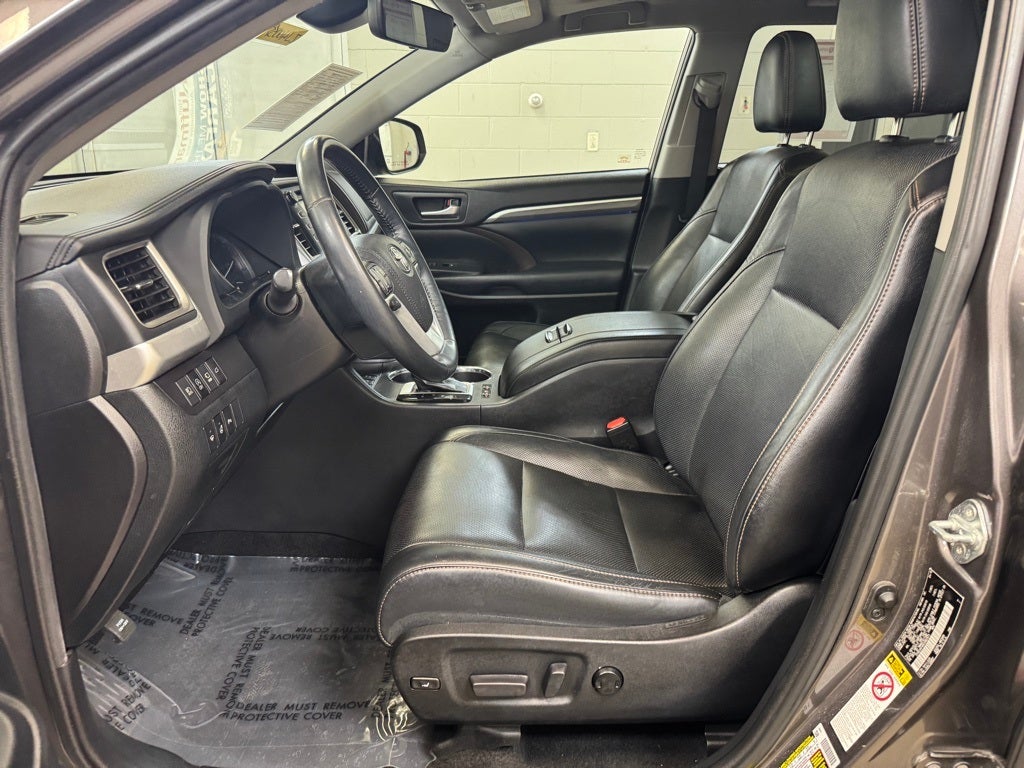 2019 Toyota Highlander Limited Platinum