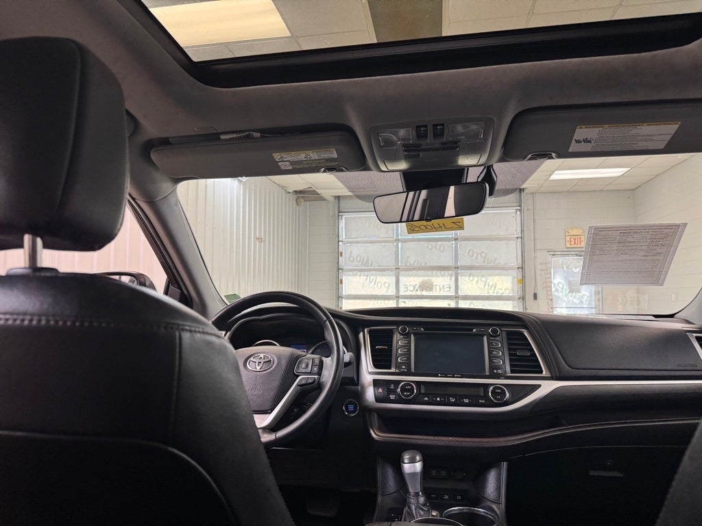 2019 Toyota Highlander Limited Platinum