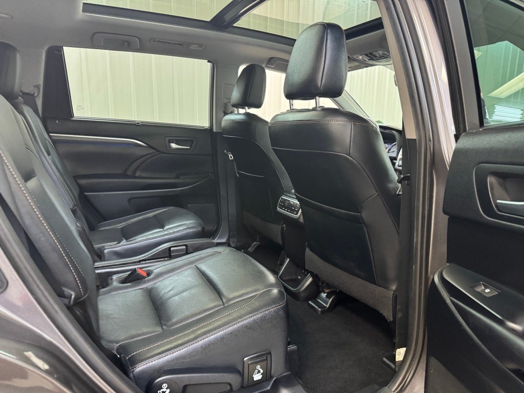 2019 Toyota Highlander Limited Platinum