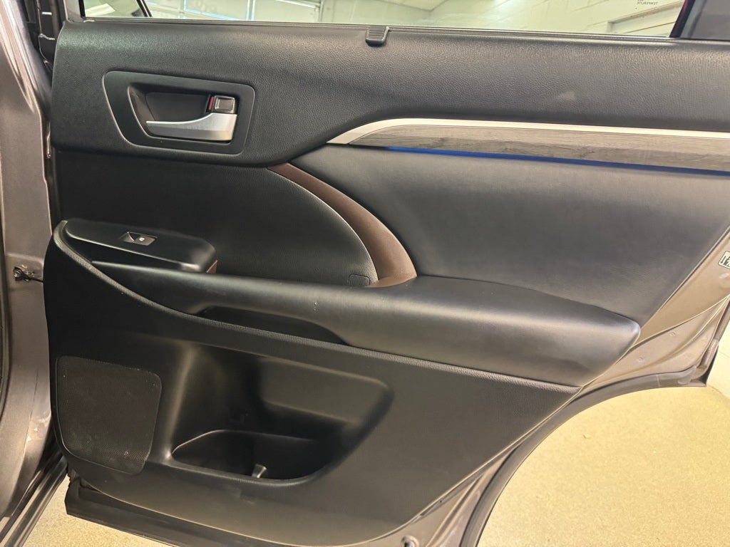 2019 Toyota Highlander Limited Platinum