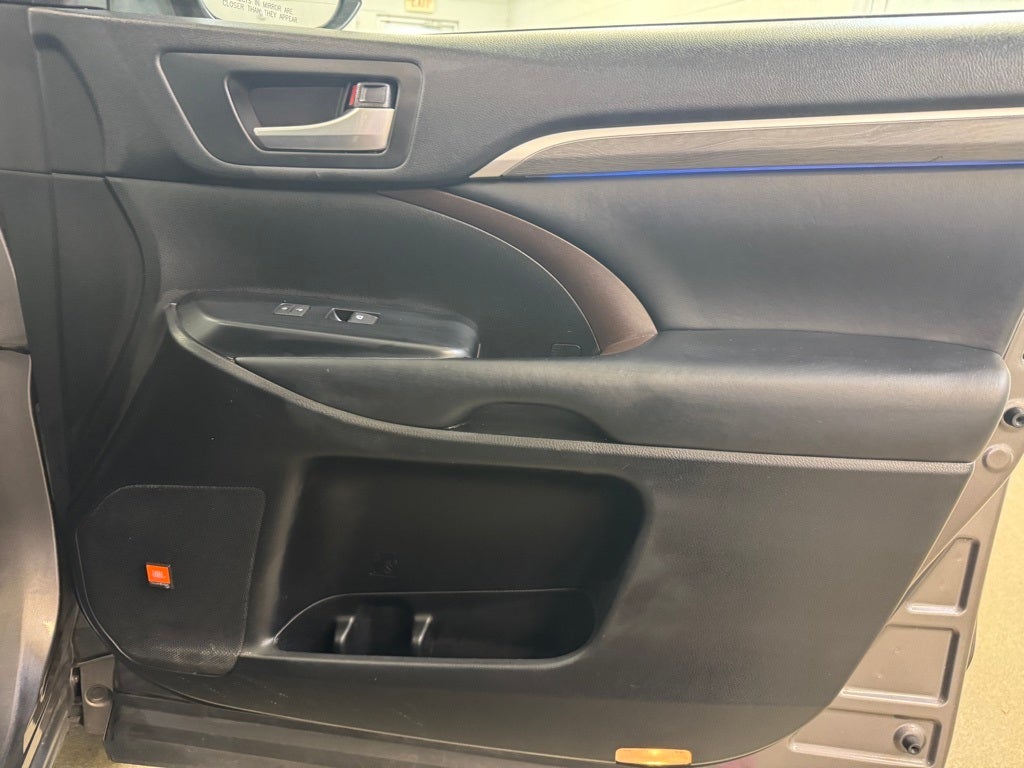 2019 Toyota Highlander Limited Platinum