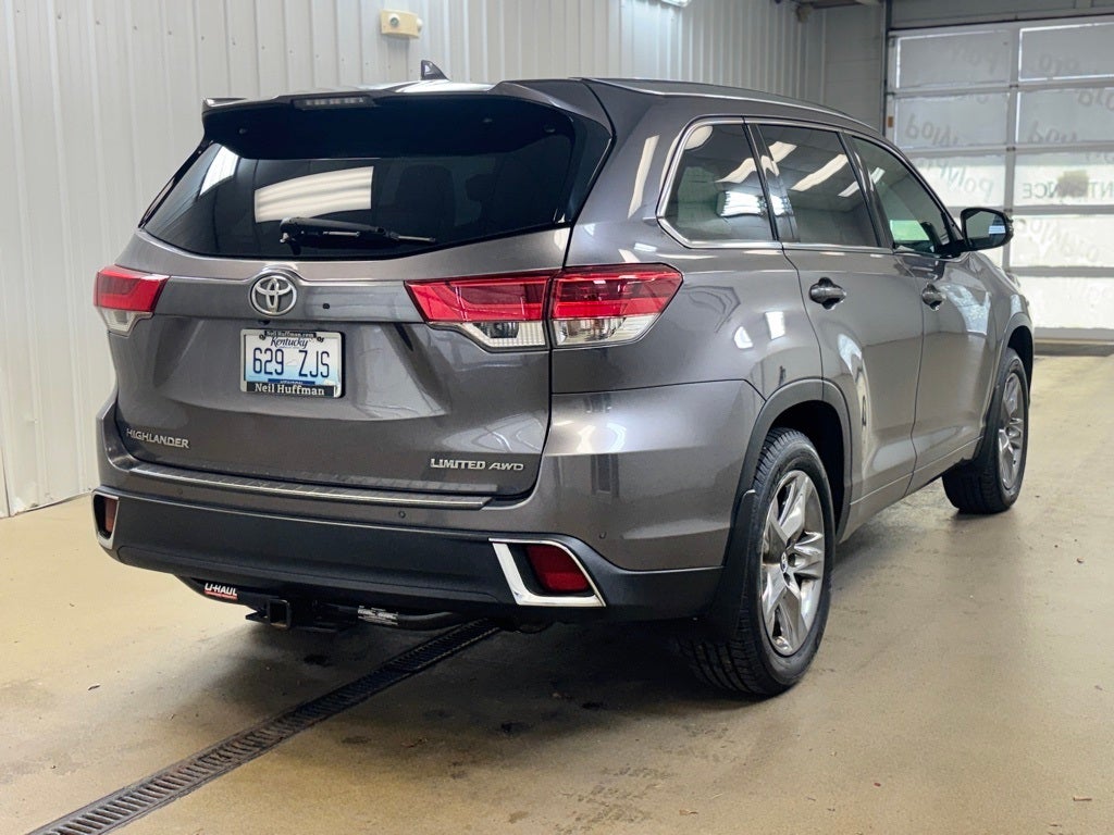 2019 Toyota Highlander Limited Platinum