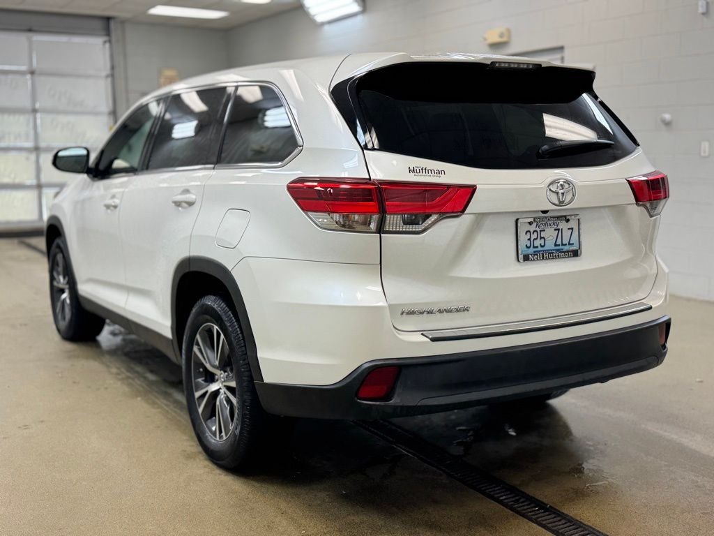 2019 Toyota Highlander LE