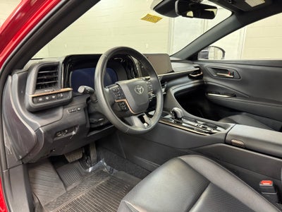 2025 Toyota Crown Signia XLE