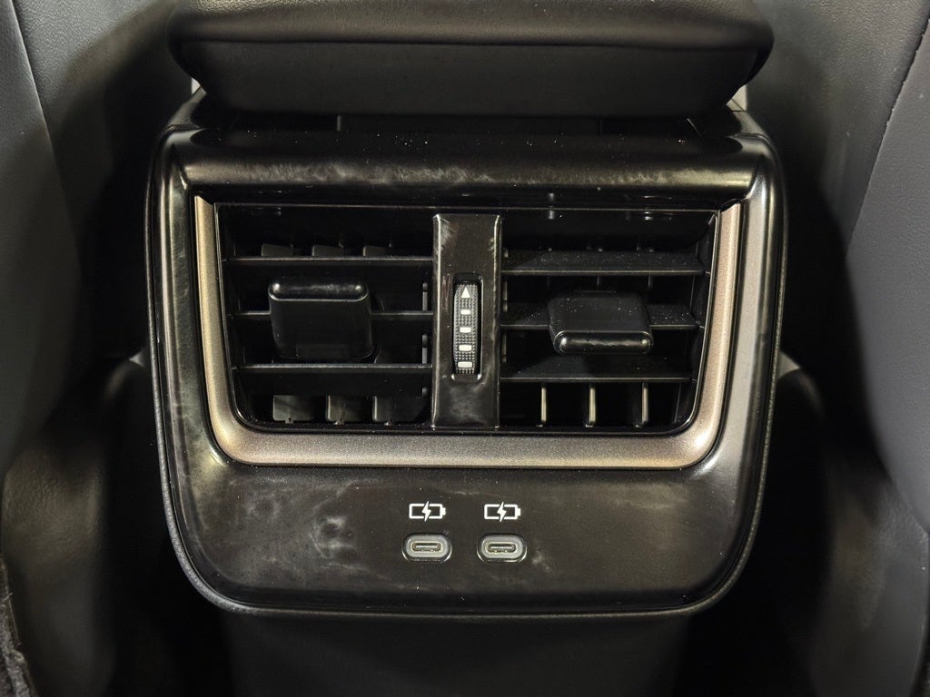 2025 Toyota Crown Signia XLE