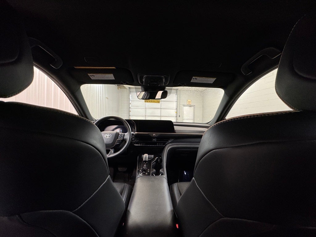 2025 Toyota Crown Signia XLE