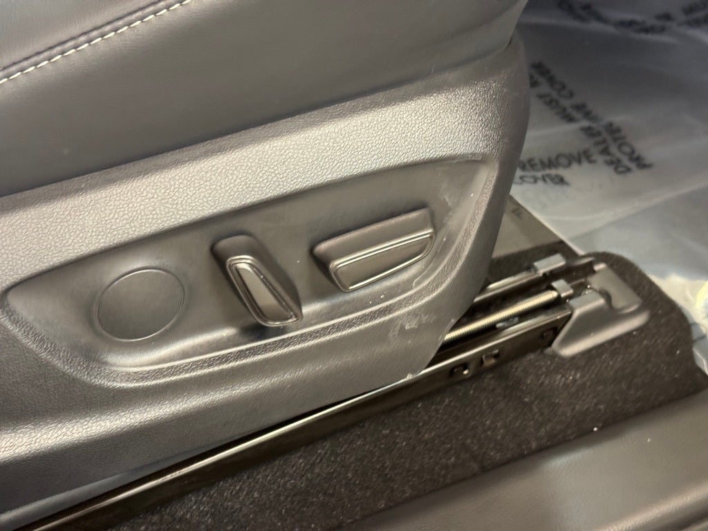 2025 Toyota Crown Signia XLE