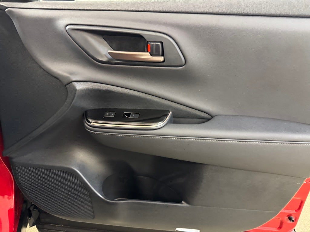 2025 Toyota Crown Signia XLE