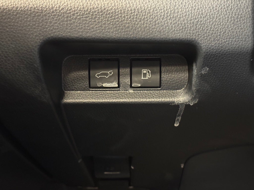 2025 Toyota Crown Signia XLE