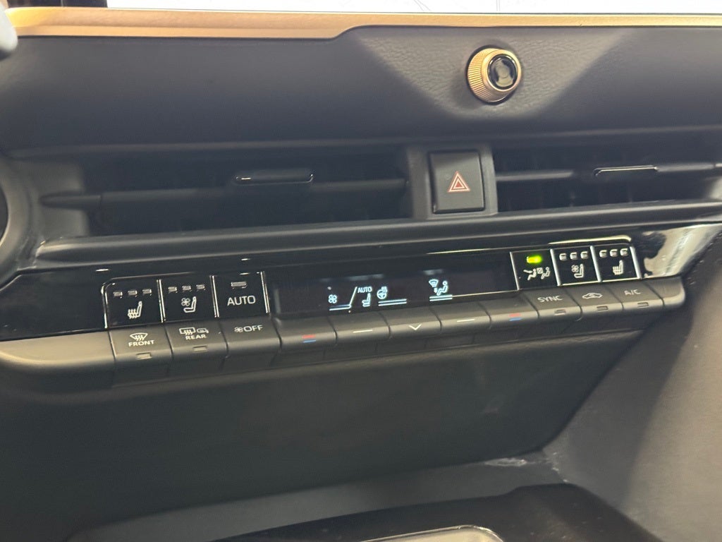 2025 Toyota Crown Signia XLE