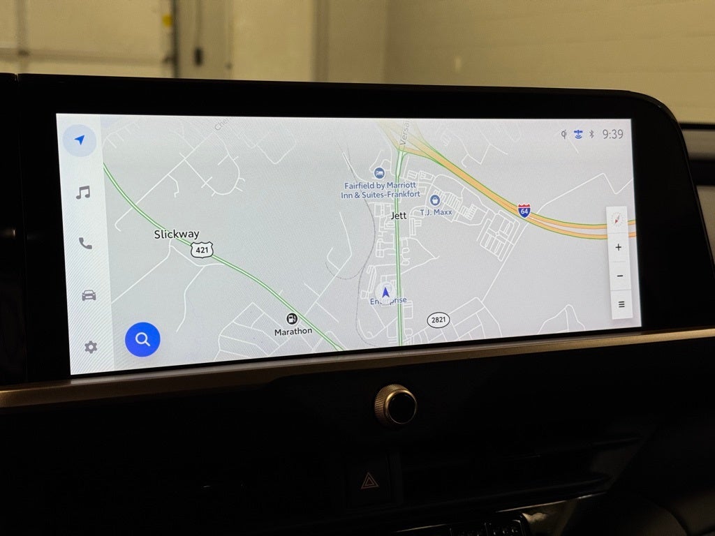 2025 Toyota Crown Signia XLE