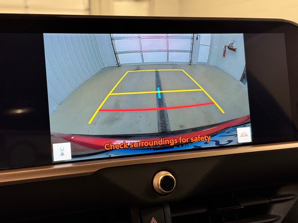 2025 Toyota Crown Signia XLE