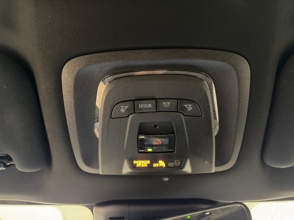 2025 Toyota Crown Signia XLE