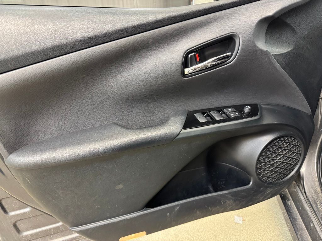 2021 Toyota Prius LE