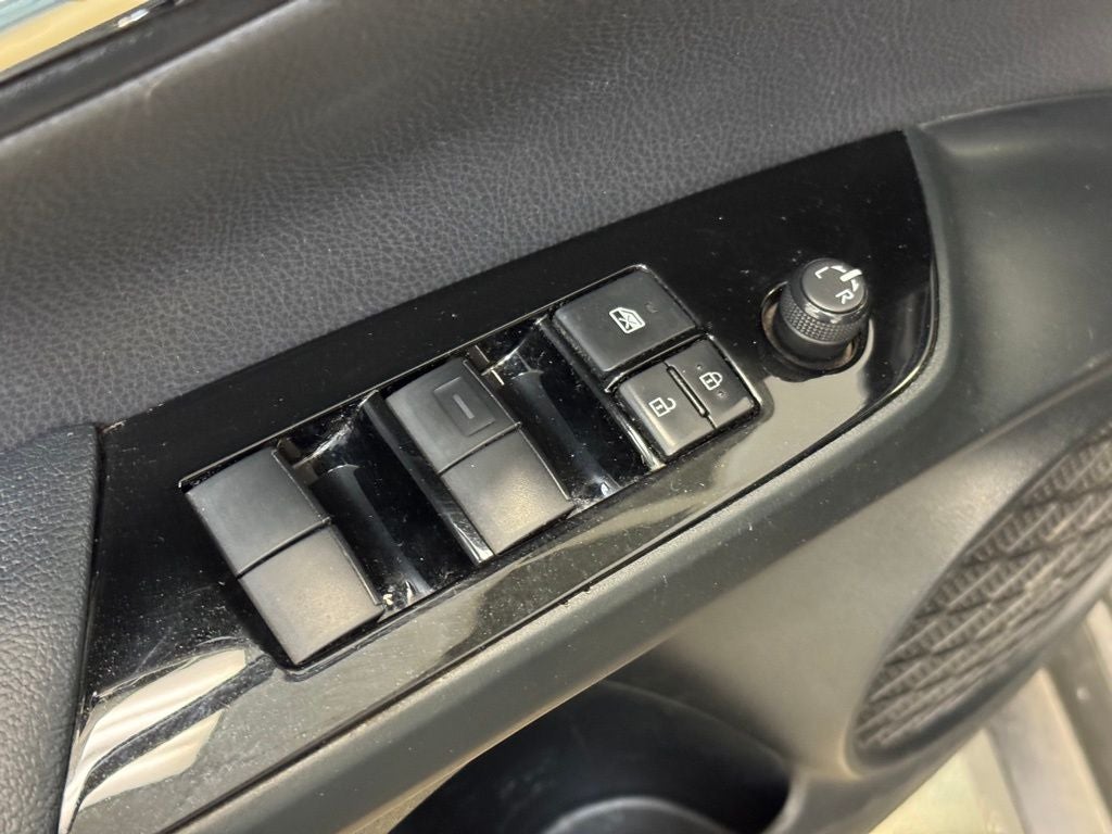 2021 Toyota Prius LE