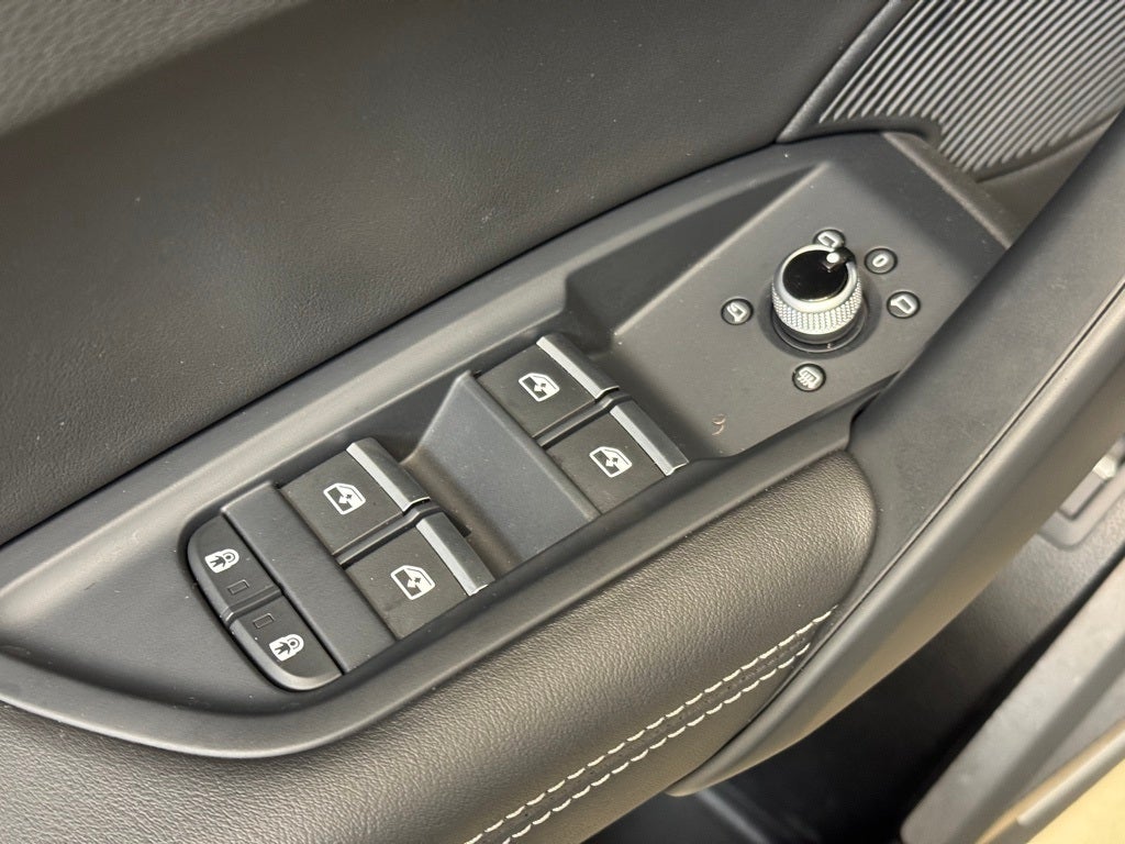 2022 Audi Q5 40 Premium Plus quattro