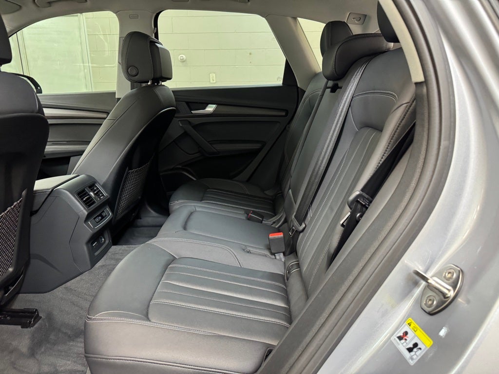 2022 Audi Q5 40 Premium Plus quattro