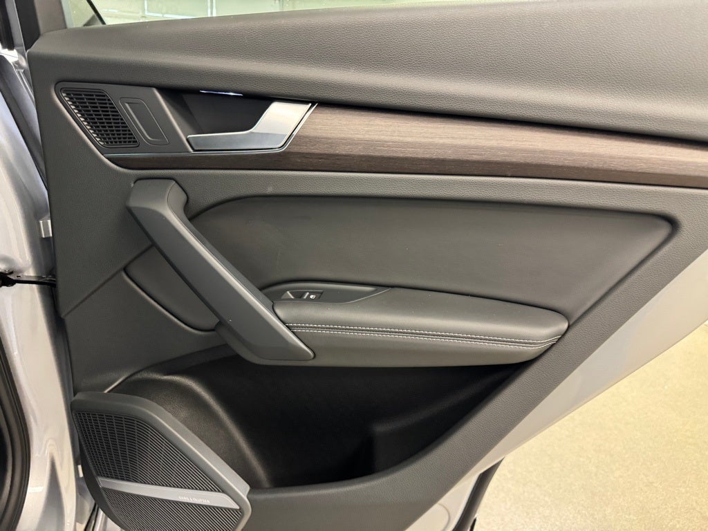 2022 Audi Q5 40 Premium Plus quattro