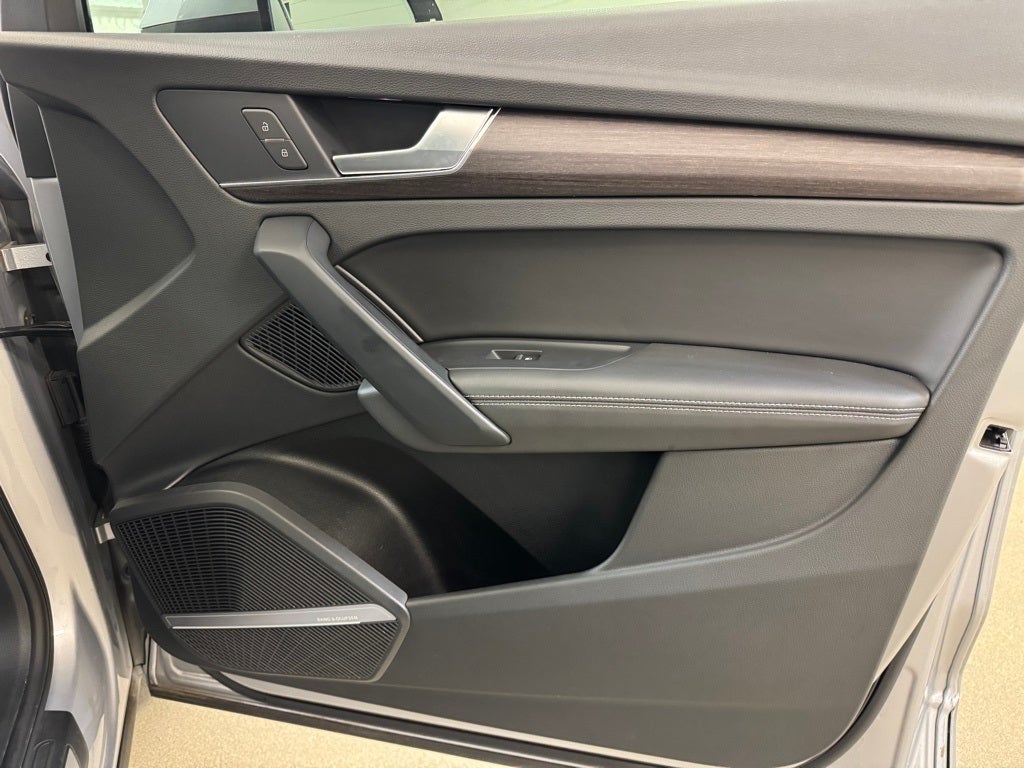 2022 Audi Q5 40 Premium Plus quattro