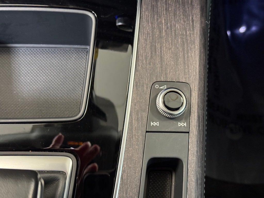 2022 Audi Q5 40 Premium Plus quattro