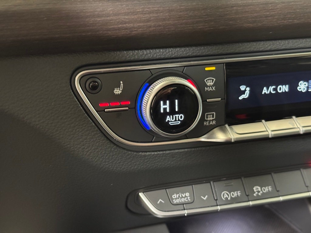 2022 Audi Q5 40 Premium Plus quattro