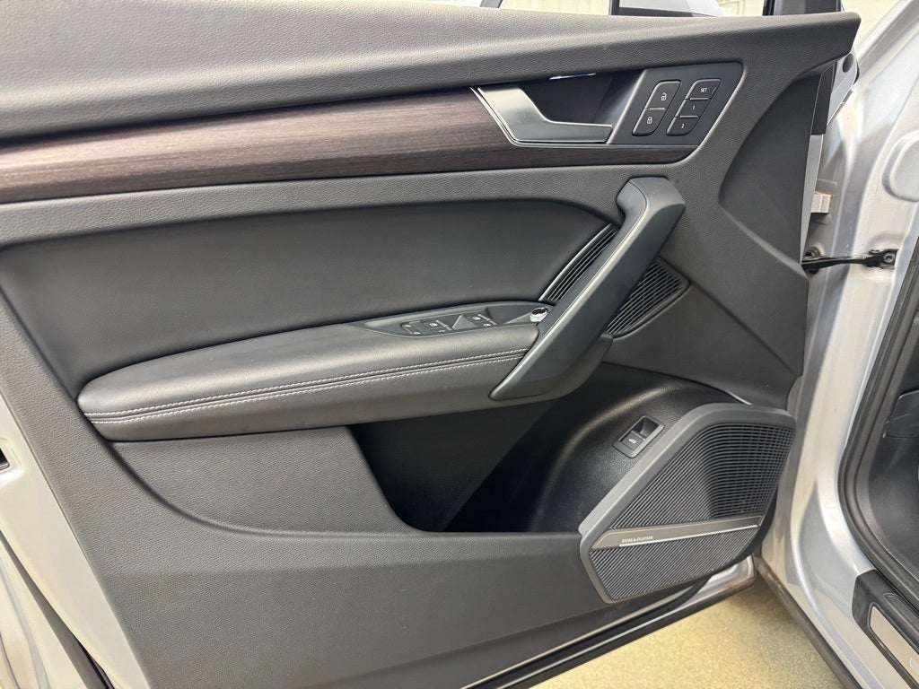 2022 Audi Q5 40 Premium Plus quattro