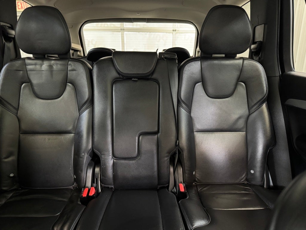 2018 Volvo XC90 T5 Momentum