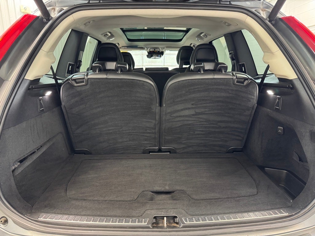 2018 Volvo XC90 T5 Momentum