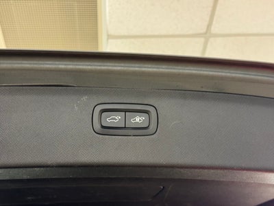 2018 Volvo XC90 T5 Momentum